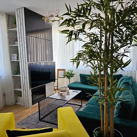 アパート Parkside - Air Albania View ティラナ