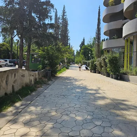 アパート Parkside - Air Albania View ティラナ