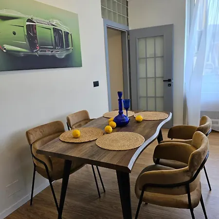 Parkside - Air Albania View アパート ティラナ