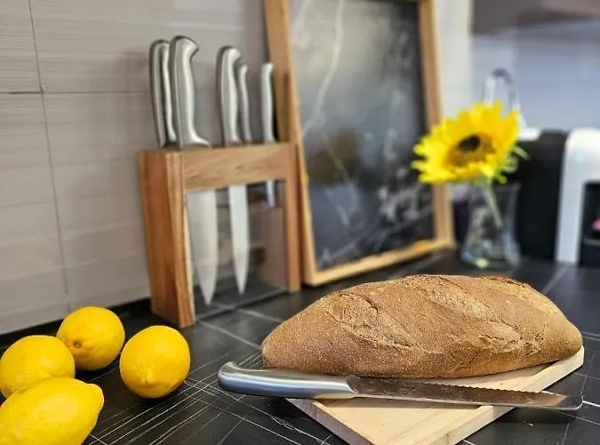 Parkside - Air Albania View * ティラナ