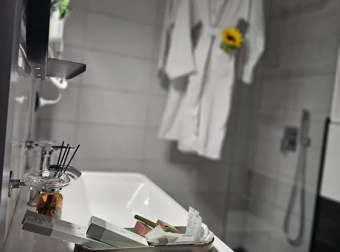 アパート Parkside - Air Albania View ティラナ