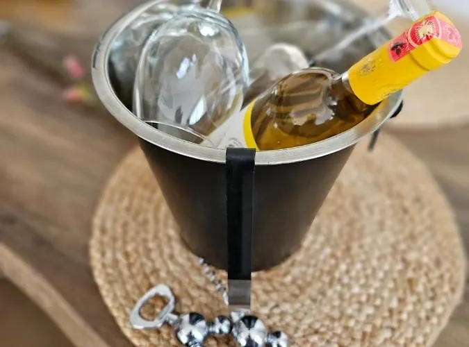 Parkside - Air Albania View 公寓 *