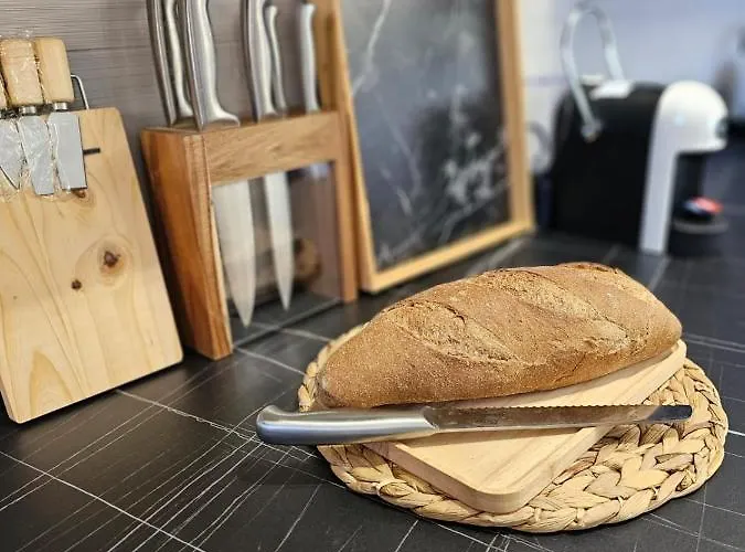 Parkside - Air Albania View * ティラナ