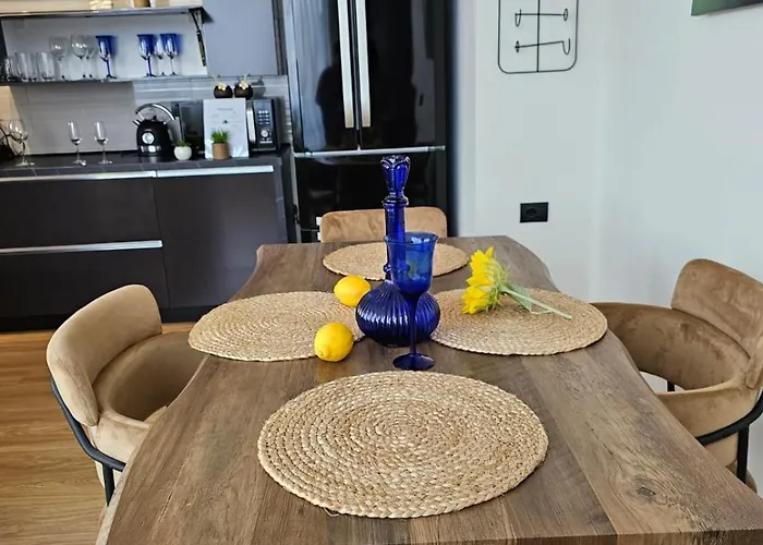 Parkside - Air Albania View *